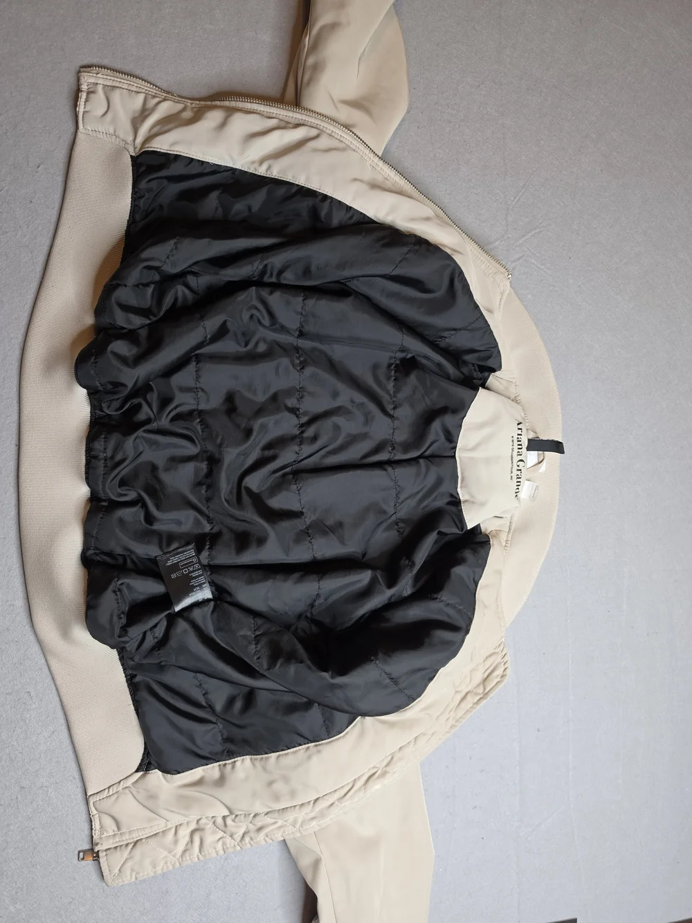 Ariana Grande Beige Graphic Bomber Jacket Thank U Next Size Xs - Picture 8 of 9